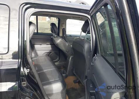 2016 Jeep Patriot High Altitude Edition z USA, uszkodzony, nr VIN 1C4NJRFB2GD708270